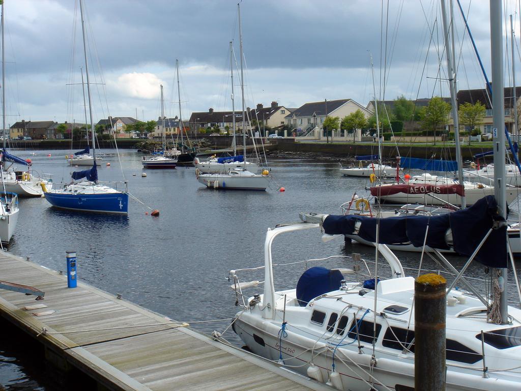 Bridge Hotel Arklow Exteriör bild
